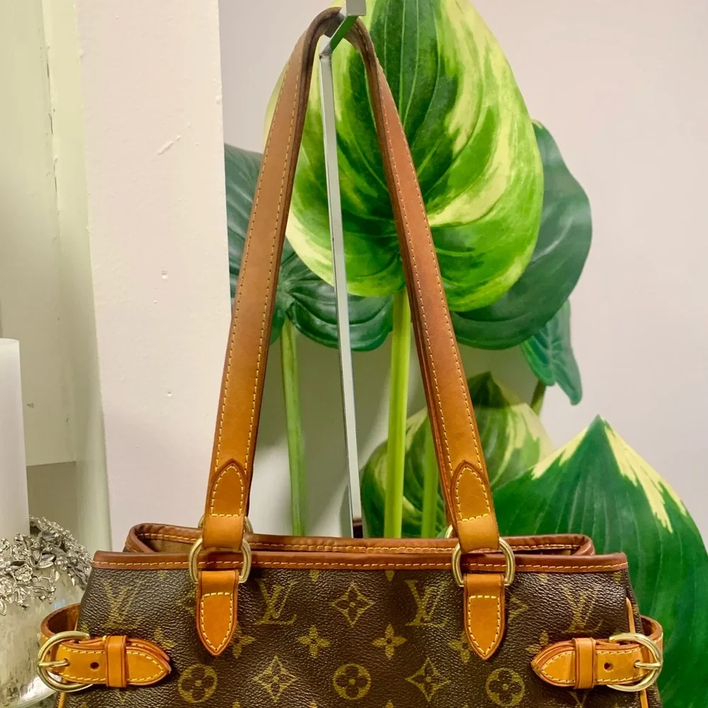 Louis Vuitton Batignolles Vertical Monogram Canvas Shoulder Tote